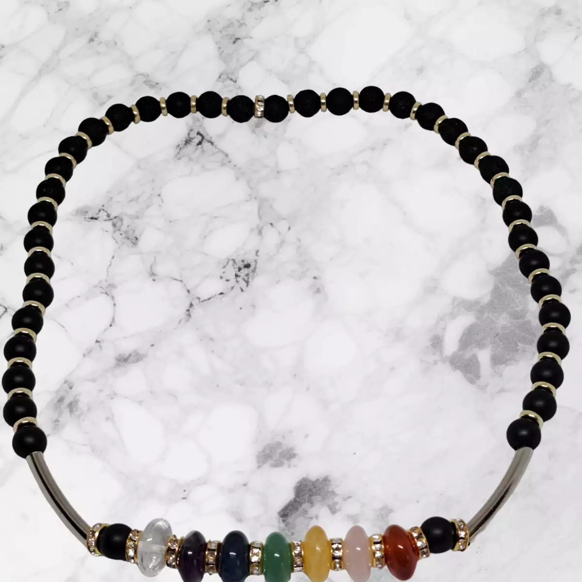 Collier crée pour la protection et les chakras en Cornaline, Quartz rose, Citrine, Aventurine, Lapis Lazuli, Améthyste et Cristal.